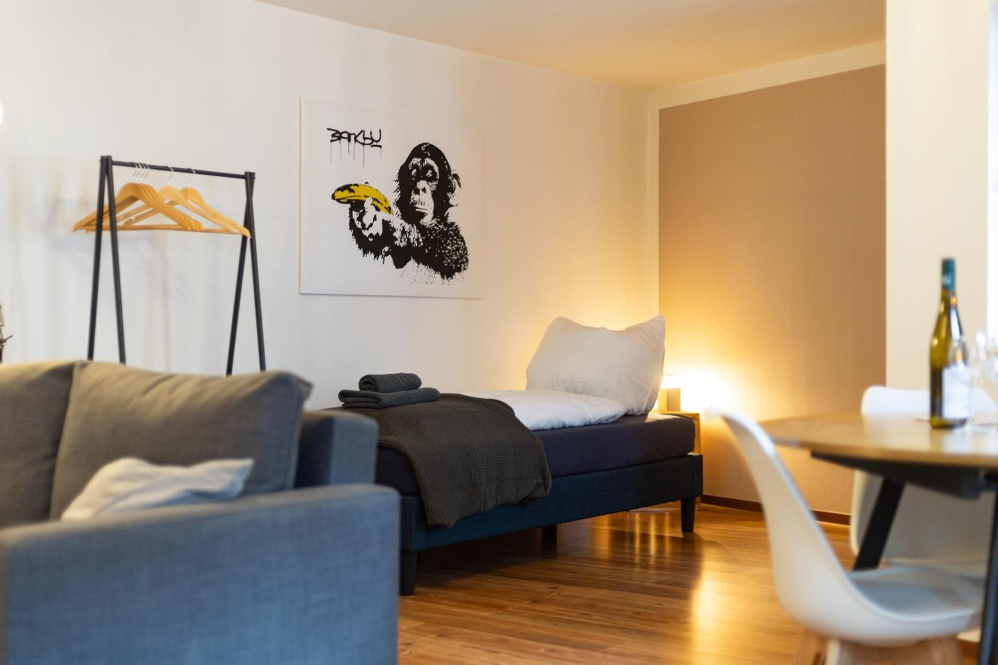 Ko-Living Space An Der Oper - Street Art Design Apartments ハレ エクステリア 写真
