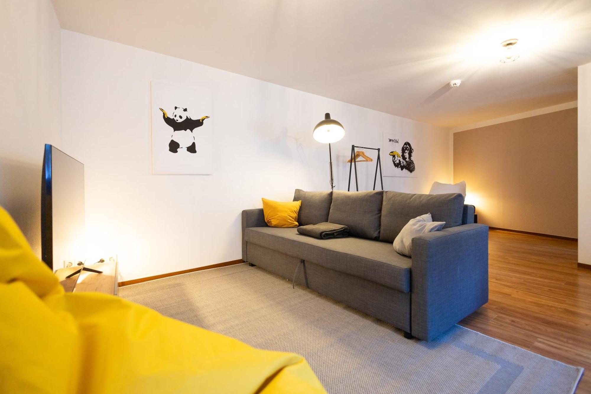 Ko-Living Space An Der Oper - Street Art Design Apartments ハレ エクステリア 写真