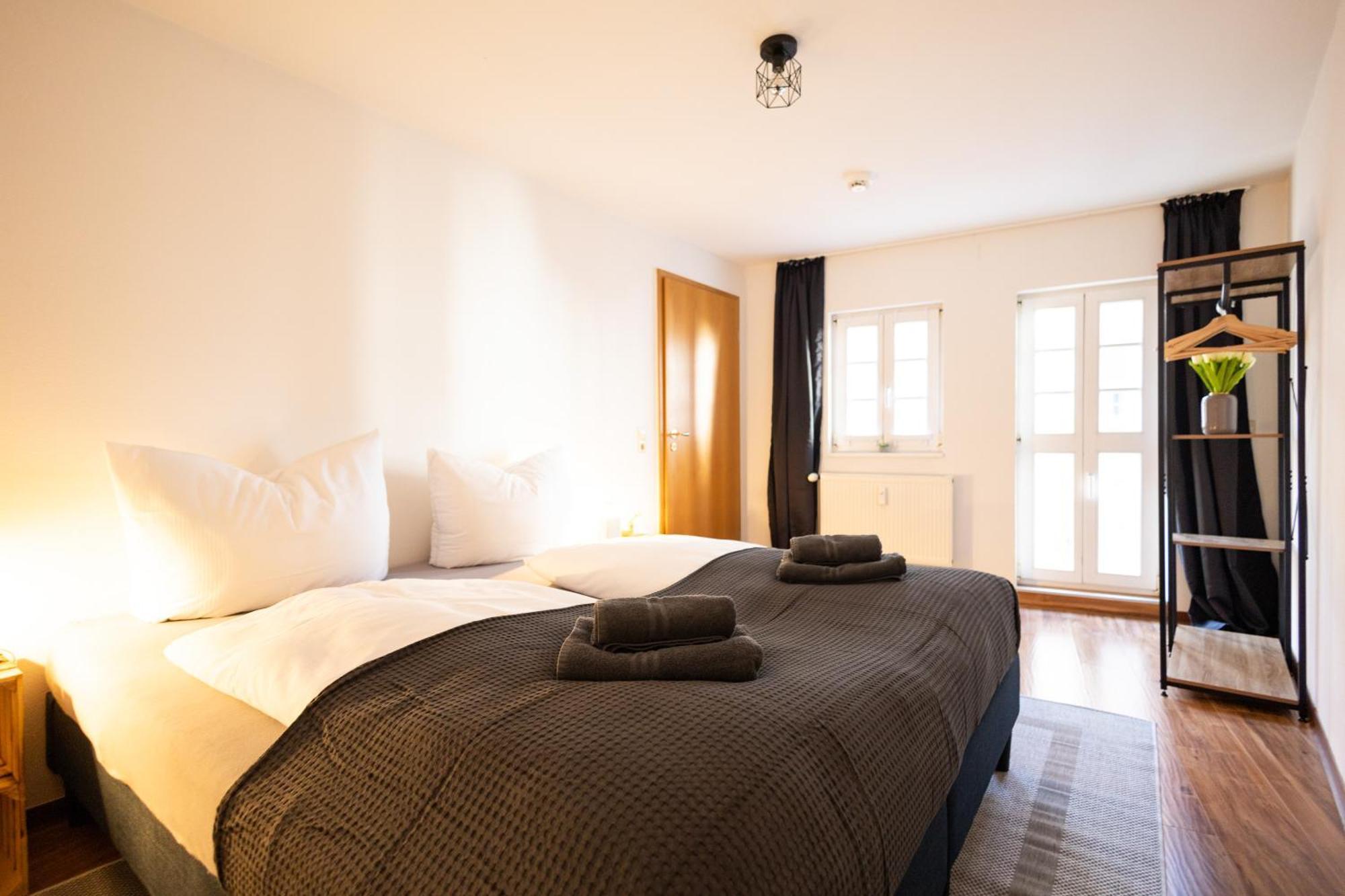 Ko-Living Space An Der Oper - Street Art Design Apartments ハレ エクステリア 写真