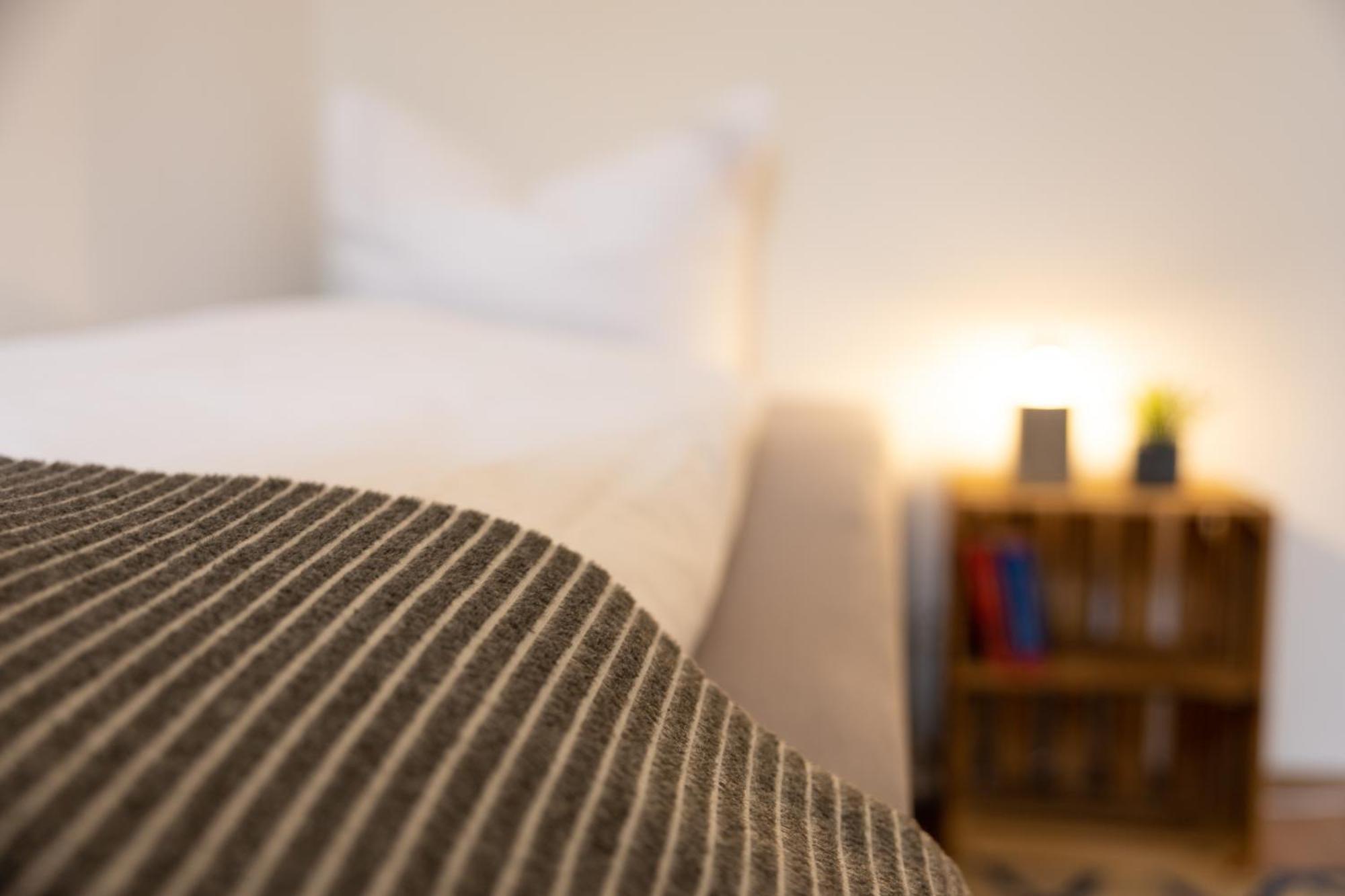 Ko-Living Space An Der Oper - Street Art Design Apartments ハレ エクステリア 写真