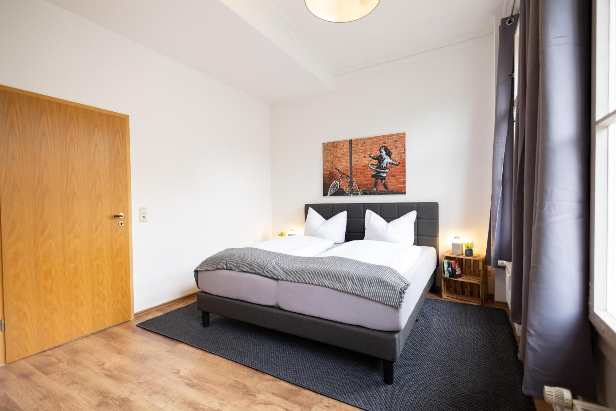 Ko-Living Space An Der Oper - Street Art Design Apartments ハレ エクステリア 写真
