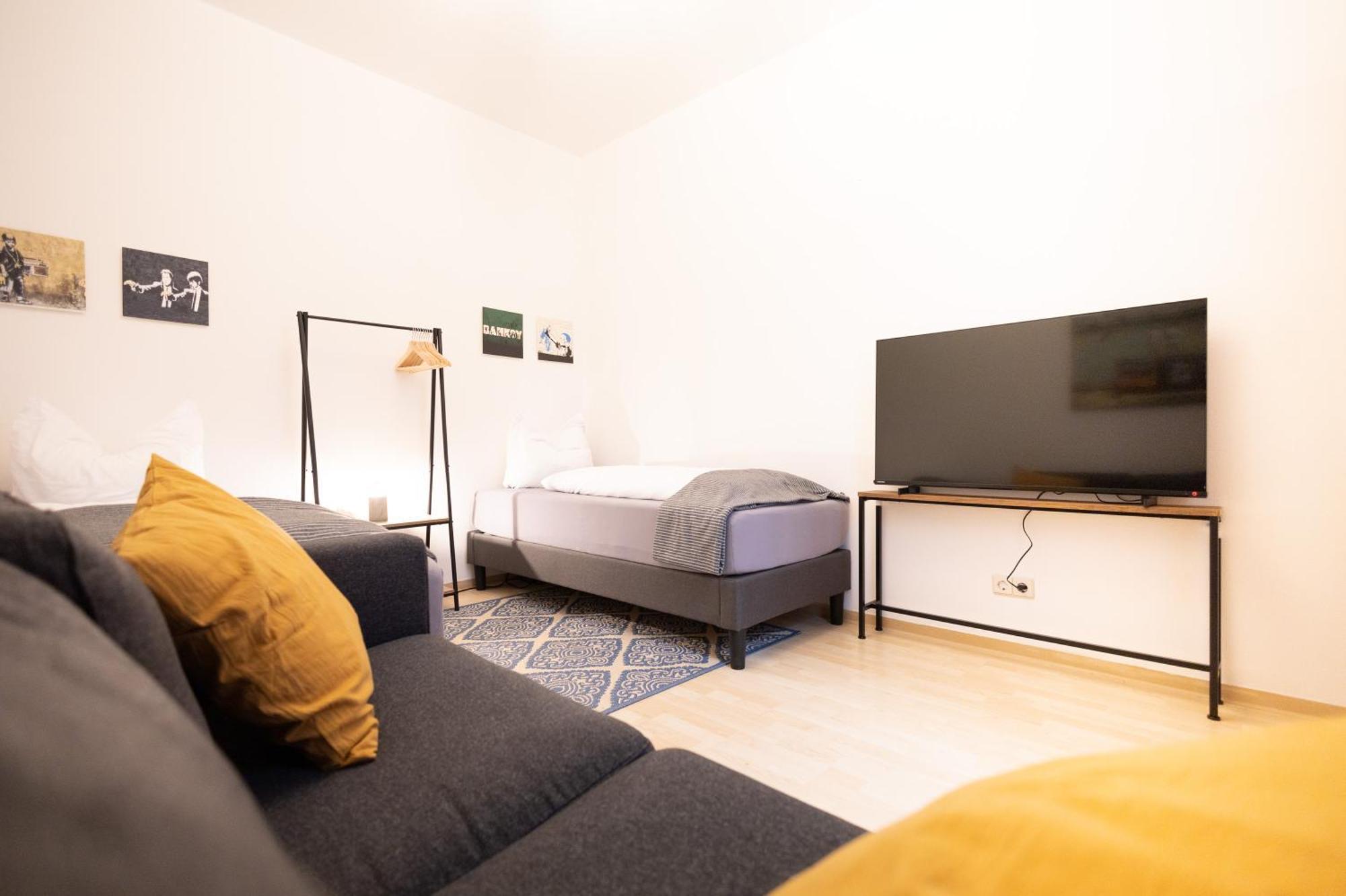 Ko-Living Space An Der Oper - Street Art Design Apartments ハレ エクステリア 写真